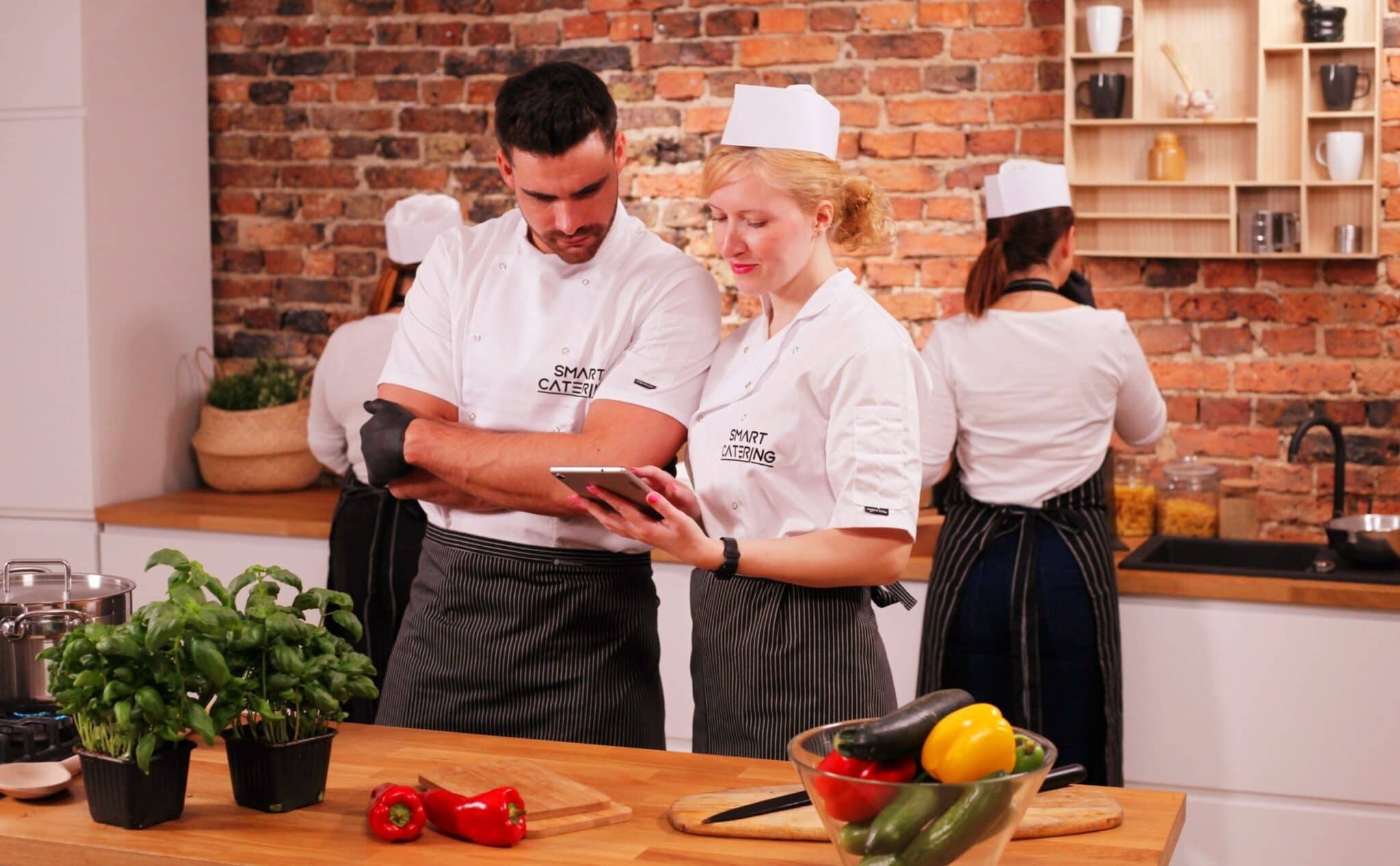 Cách mạng hóa trải nghiệm ăn uống không tiếp xúc: Công nghệ RFID nâng cao trải nghiệm đặt món và thanh toán thông minh tại nhà hàng như thế nào?