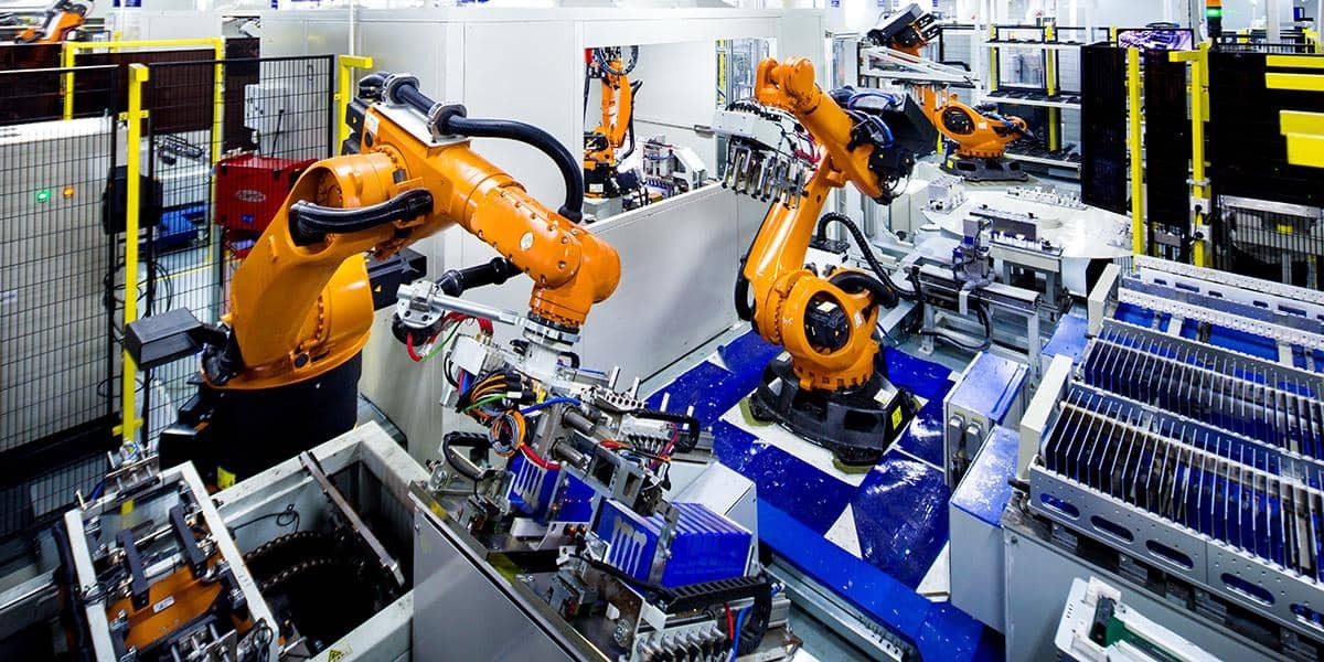 Nâng cao hiệu quả của pin thông minh bằng công nghệ RFID: Tối ưu hóa lưu trữ và quản lý năng lượng.