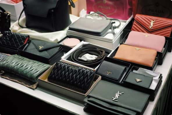 Công nghệ RFID và Tương lai của Hàng xa xỉ: Đảm bảo Tính xác thực và Khả năng truy xuất nguồn gốc