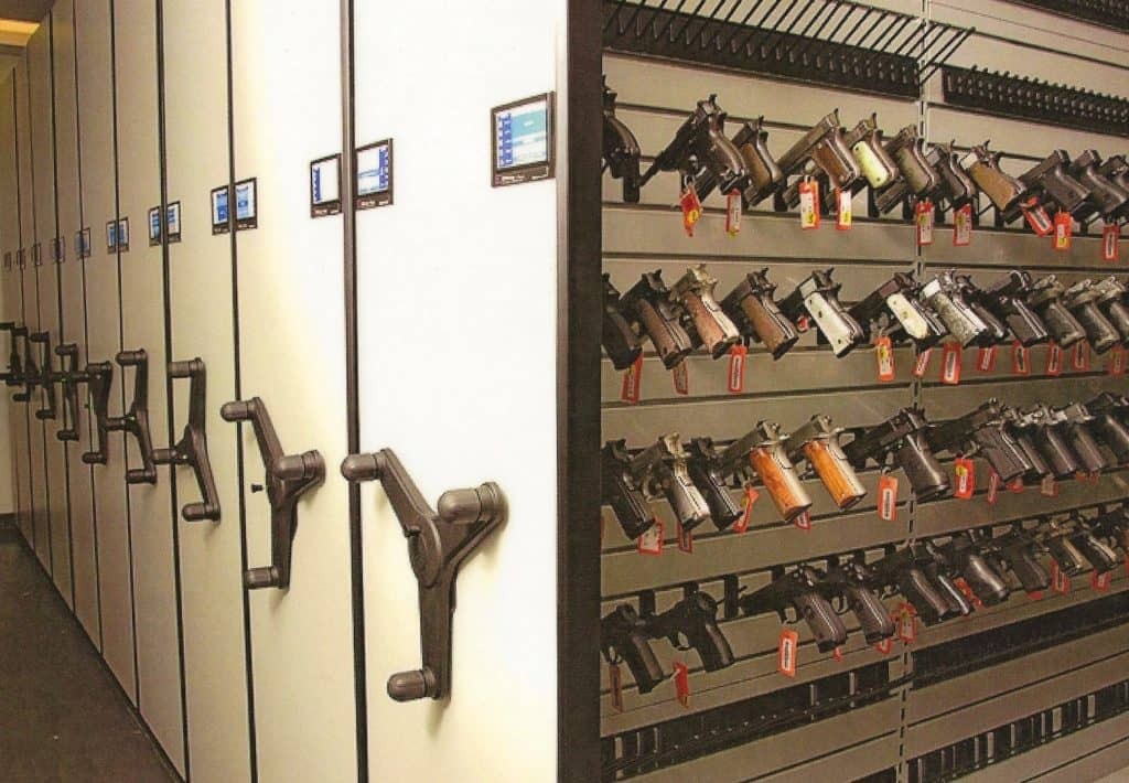 Tăng cường an ninh vũ khí bằng công nghệ RFID: Tủ thông minh, ăng-ten UHF và theo dõi thời gian thực.