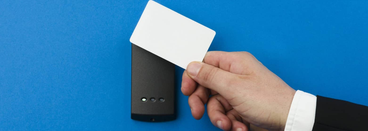 Xây dựng khuôn viên thông minh: Hệ thống quản lý thẻ một thẻ tích hợp công nghệ RFID