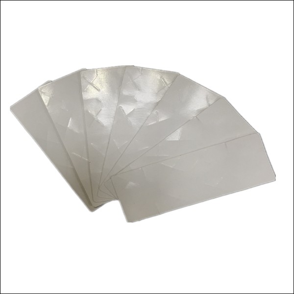 Thẻ RFID UHF tầm xa theo giao thức ISO-18000 6C GEN2 dùng cho kính chắn gió ô tô.