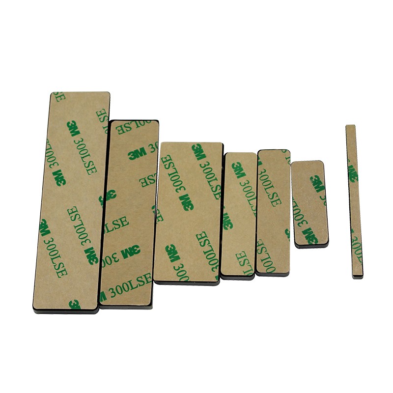 Thẻ RFID UHF JT-K9727 860-960MHz trên chất liệu kim loại, dùng cho quản lý tài sản, kích thước 97x27mm.