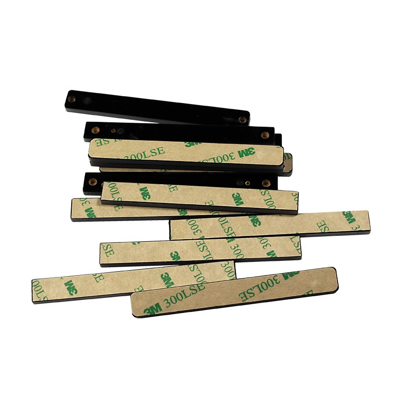 Thẻ RFID UHF JT-K9727 860-960MHz trên chất liệu kim loại, dùng cho quản lý tài sản, kích thước 97x27mm.