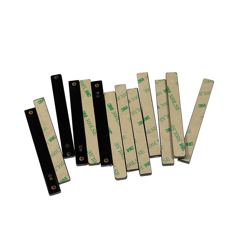 Thẻ RFID UHF JT-K9727 860-960MHz trên chất liệu kim loại, dùng cho quản lý tài sản, kích thước 97x27mm.